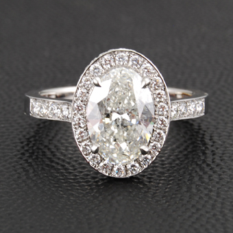 oval diamond wedding ring